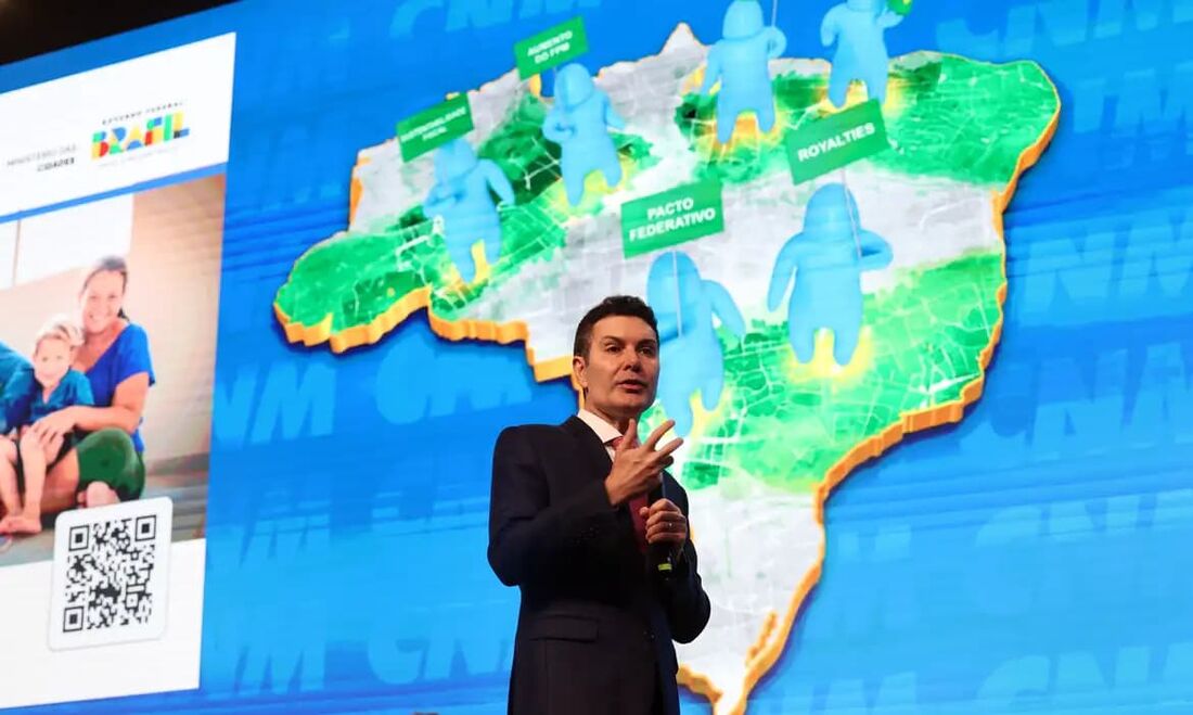 O ministro das Cidades, Jader Barbalho Filho