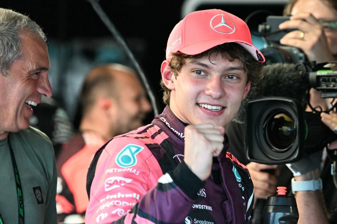 Kimi Antonelli, piloto da Mercedes