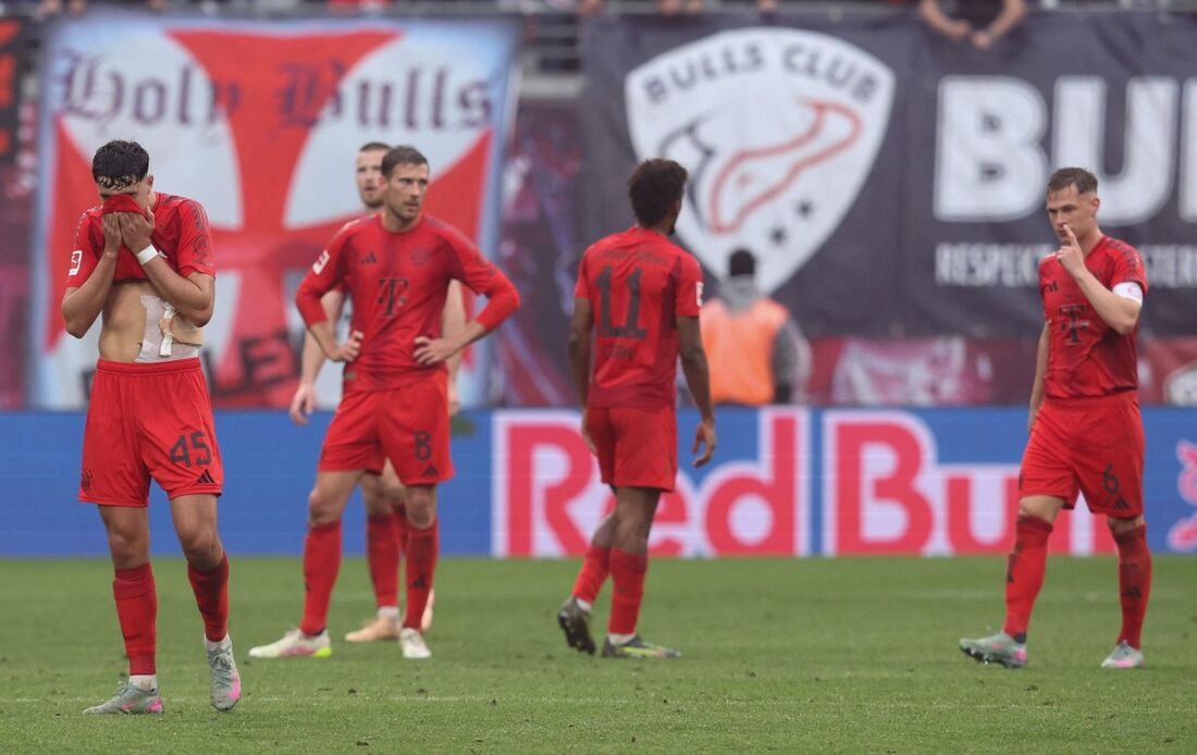 Bayern cede empate nos acréscimos contra Leipzig e título da Bundesliga é adiado