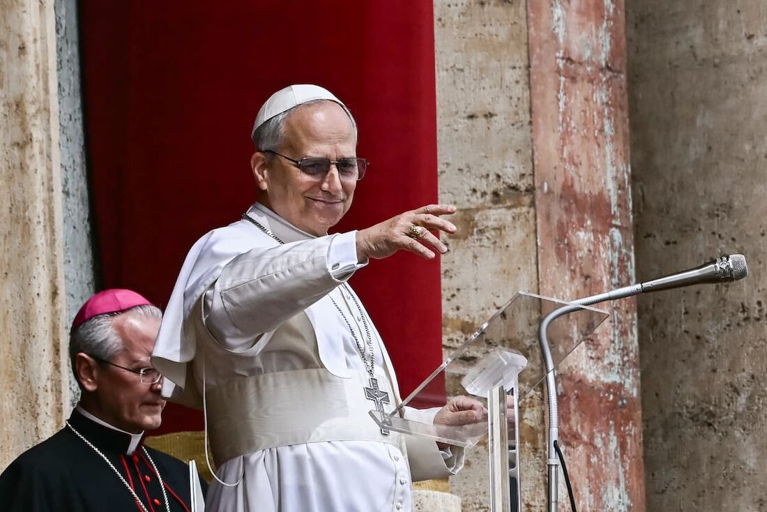 Papa Leão XIV fez apelo pela paz neste domingo (11)