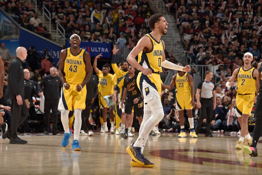 Tyrese Haliburton, em destaque, comemora vitória do Pacers e ida à final da Conferência Leste da NBA
