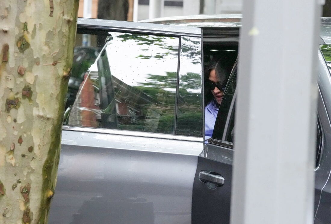 A ex-namorada de Sean "Diddy" Combs, Casandra Ventura, chega em casa após testemunhar no Tribunal Federal de Manhattan no julgamento de Combs por tráfico sexual