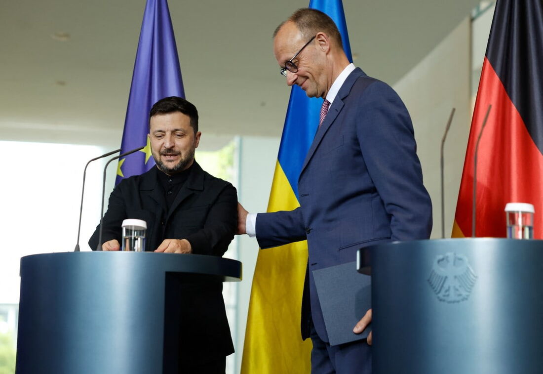 O chanceler alemão Friedrich Merz e o presidente ucraniano Volodymyr Zelensky