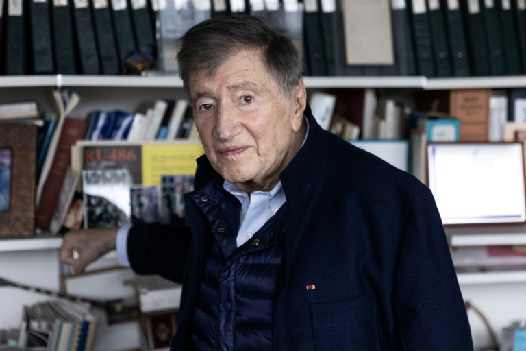  Étienne-Émile Baulieu