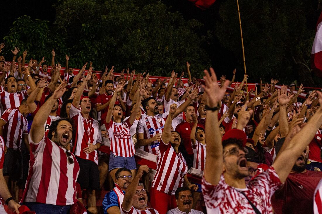 Torcida do Náutico, nos Aflitos