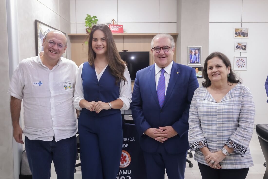 Mirella arrecada verbas para a saúde