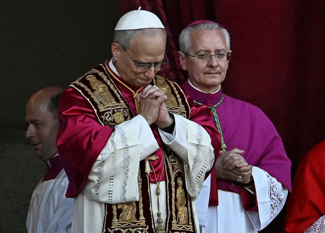 Robert Prevost se torna o 267&ordm; pontífice da Igreja Católica e adota o nome papal Leão XIV