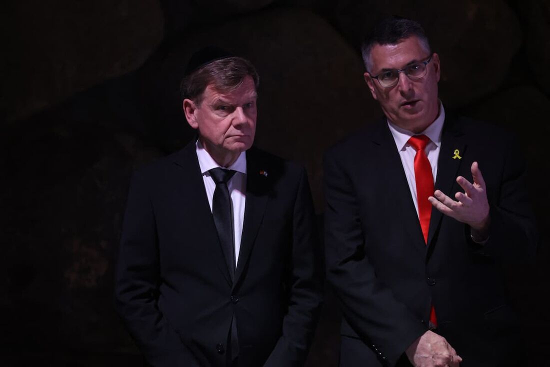 Ministros das Relações Exteriores da Alemanha, Johann Wadephul, e de Israel, Gideon Sa'ar