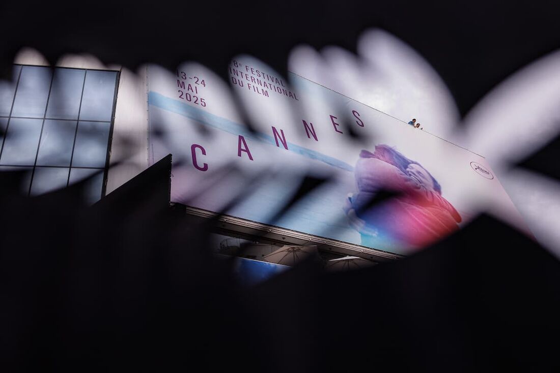 O cartaz oficial do 78&ordm; Festival de Cinema de Cannes na fachada do Palais des Festivals