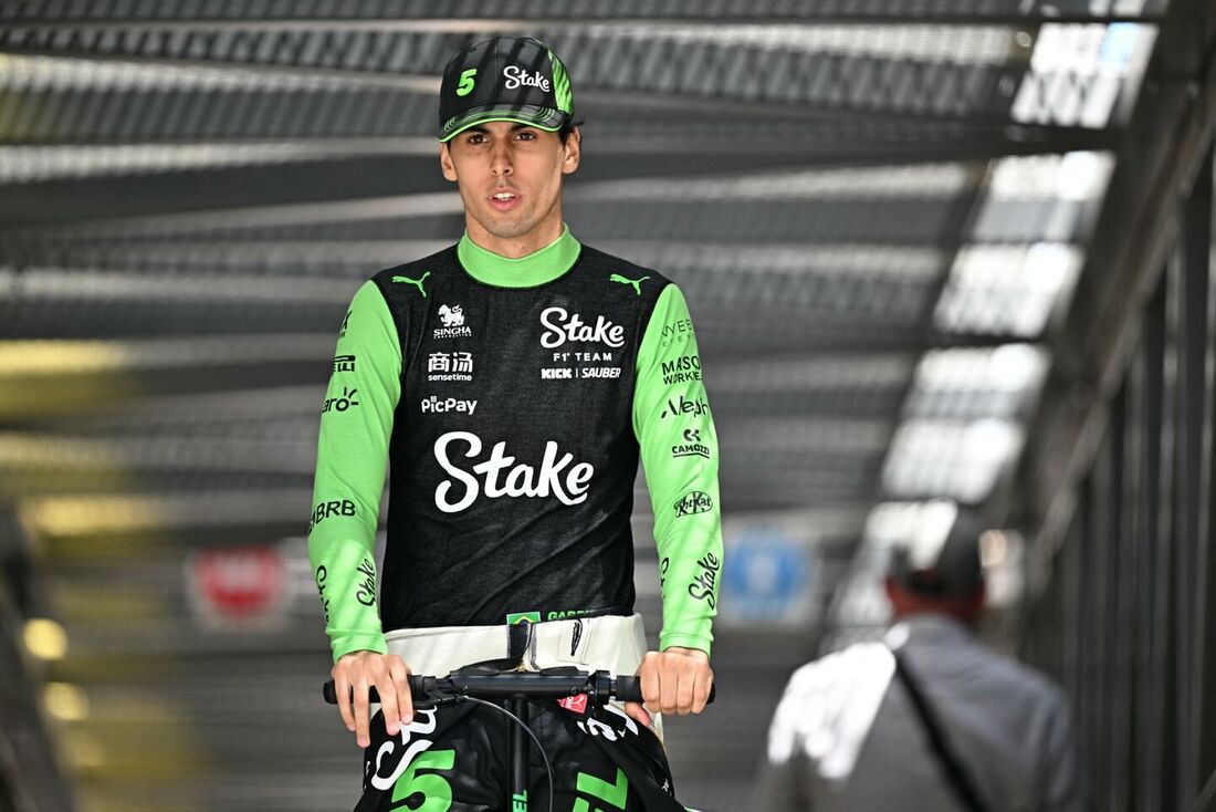 Gabriel Bortoleto vai largar na 16ª posição no GP de Mônaco