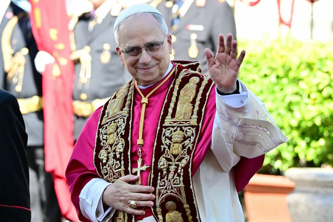 Papa Leão XVI tomou posse como bispo de Roma