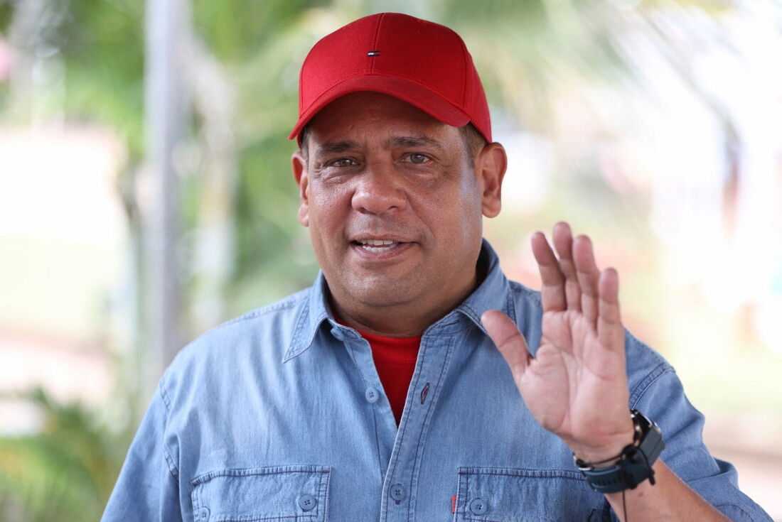 Neil Villamizar, candidato do Partido Socialista Unido da Venezuela (PSUV)