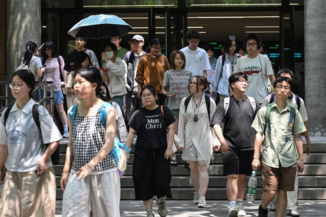 Estudantes chineses na Universidade de Estudos Estrangeiros de Pequim