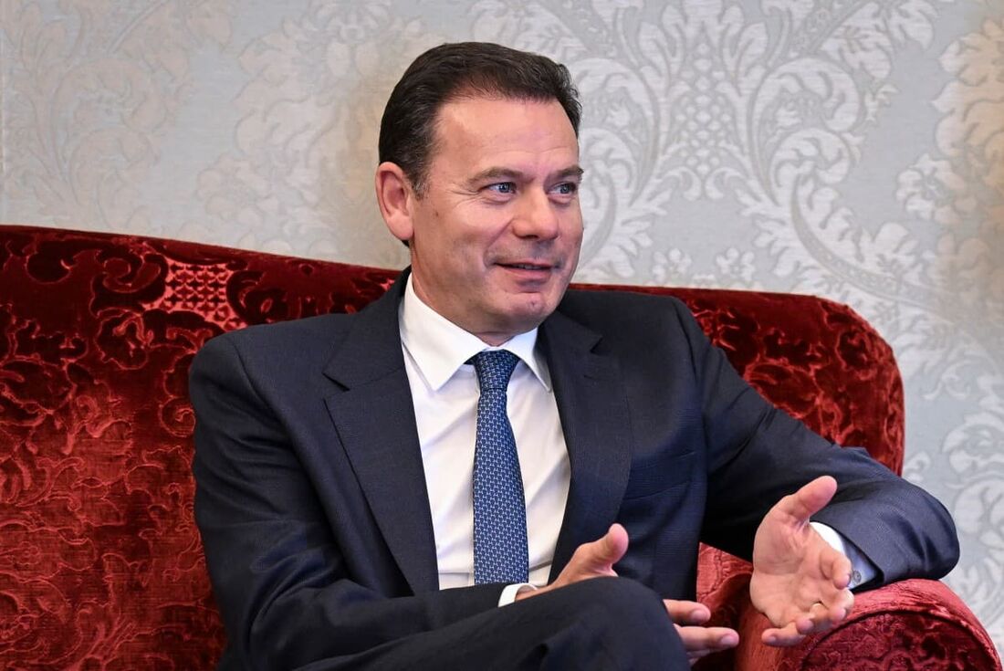 O primeiro-ministro português e líder do partido Aliança Democrática (AD), Luis Montenegro