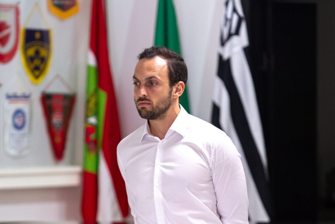 Enrico Ambrogini, novo diretor geral do Sport