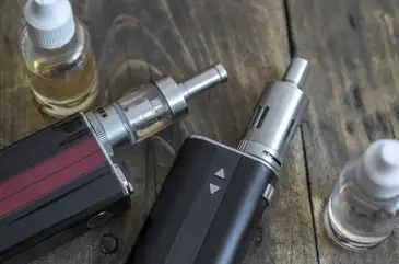 Alerta OMS para nova dependência das crianças em cigarro eletrônico