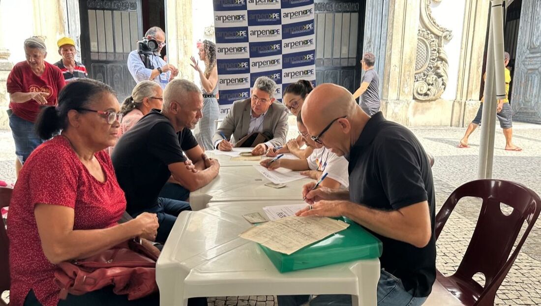 Atendimento do "Registre-se" é suspenso temporariamente no Recife por causa das chuvas