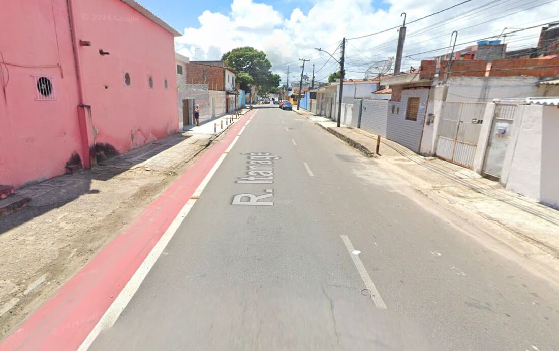 Vítima foi encontrada na rua Itanagé, no Ipsep