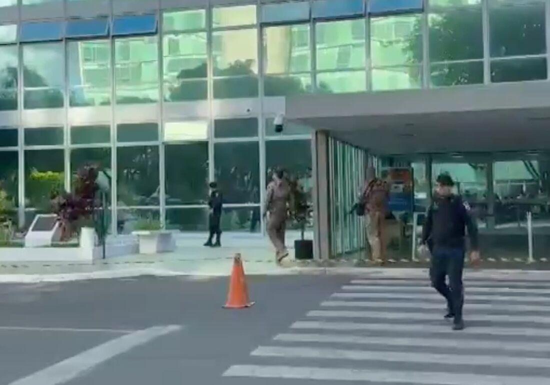 Prédio do Ministério do Desenvolvimento Social precisou ser isolado