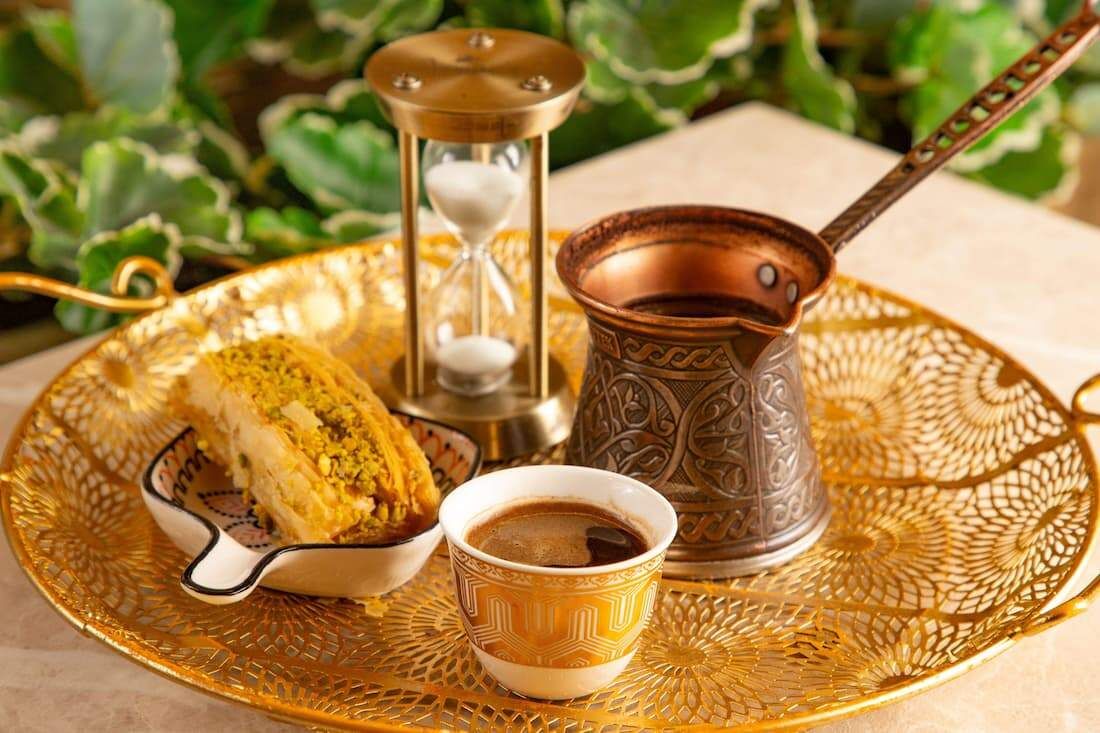 Combos de café e folhado turco no Armars a R$ 25