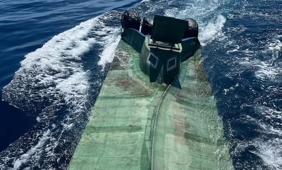 A droga estava distribuída em 150 fardos