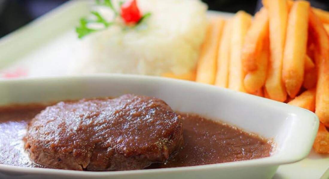 Durante o Chefs no Motel 2025, hóspedes podem escolher entre duas opções de menu