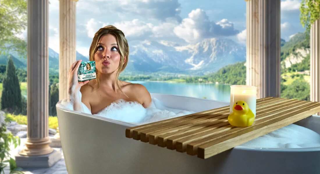 Sydney Sweeney no lançamento do seu sabonete