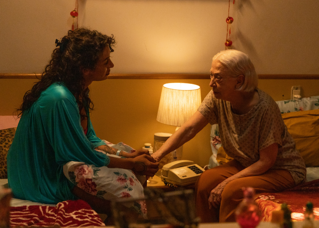 Cena do filme 'Vitótia', com Fernanda Montenegro e Linn da Quebrada