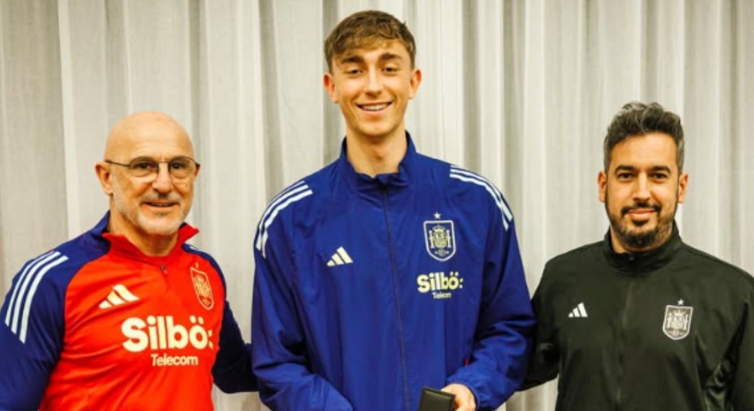 Dean Huijsen estreou pela Espanha nas quartas de final da Liga das Nações