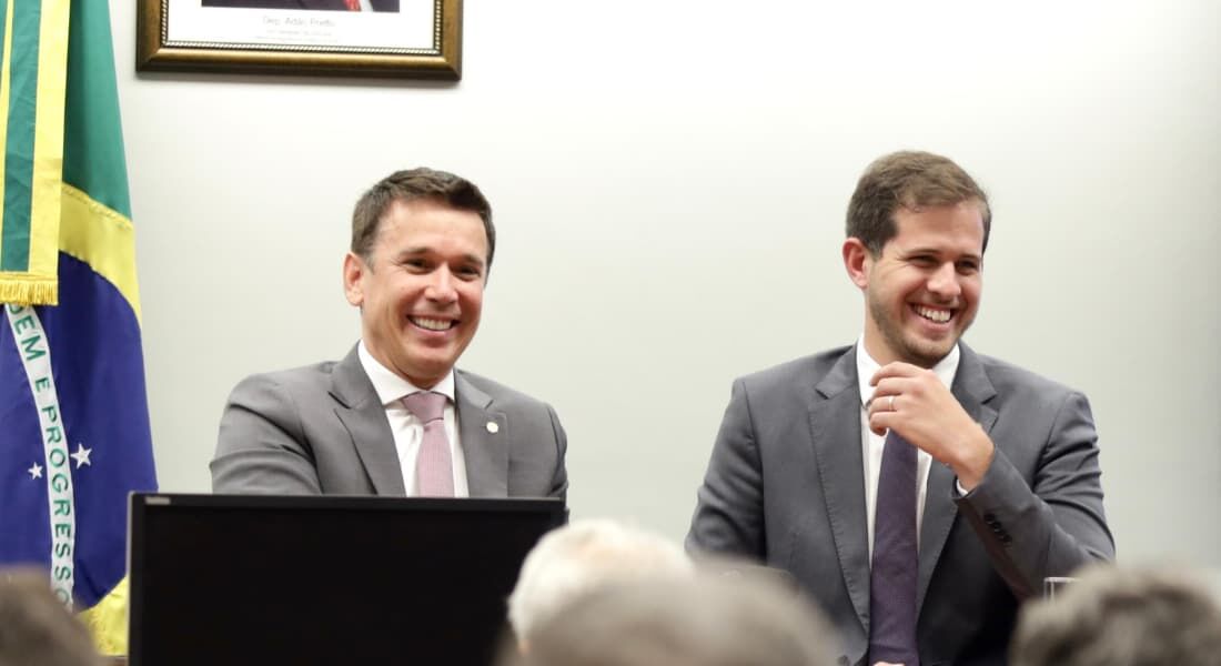 Deputados Felipe Carreras e Pedro Campos