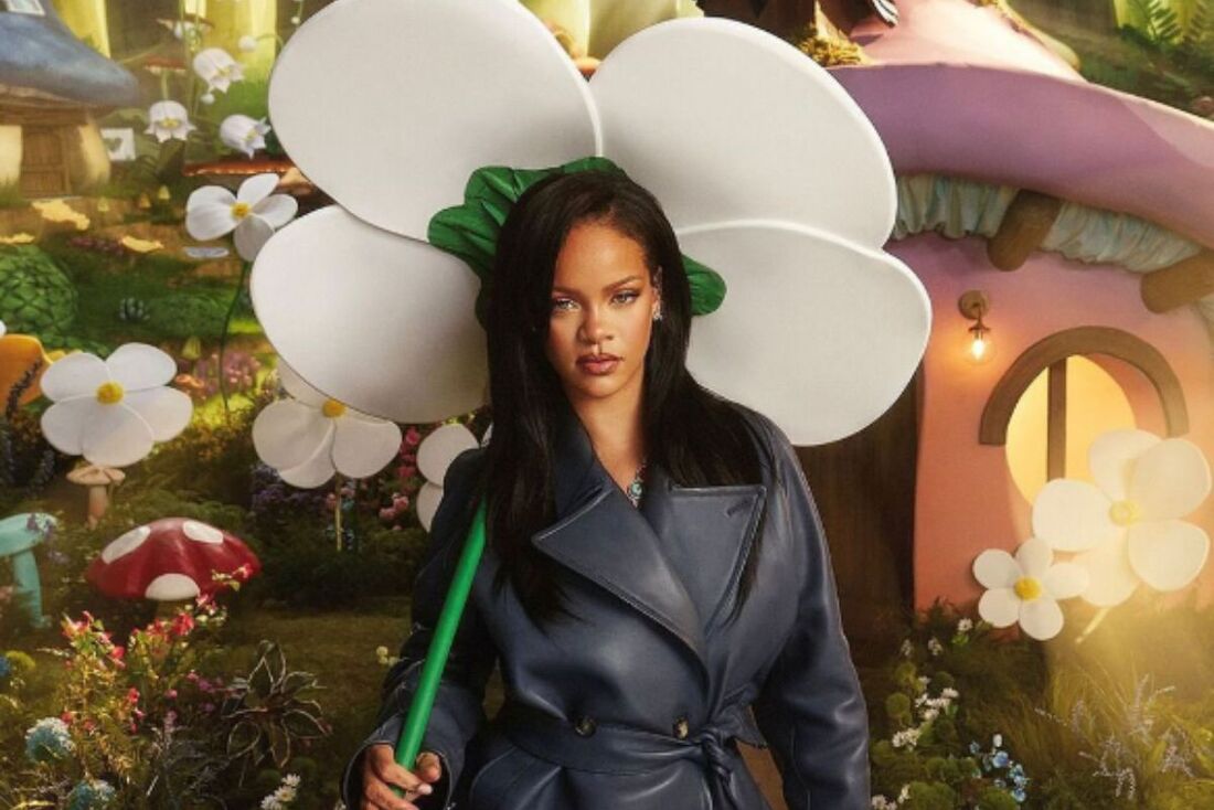 Rihanna voltou a soltar a voz nesta sexta-feira, 16, e lançou Friend of Mine, faixa que integra a trilha sonora do novo filme dos Smurfs