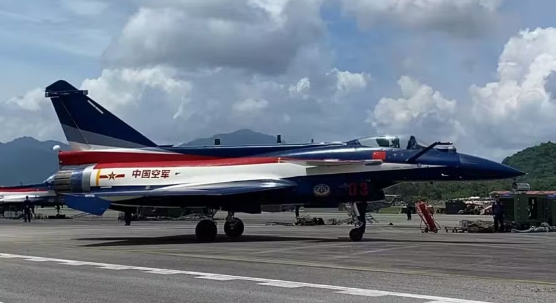 O caça chinês Chengdu J-10C
