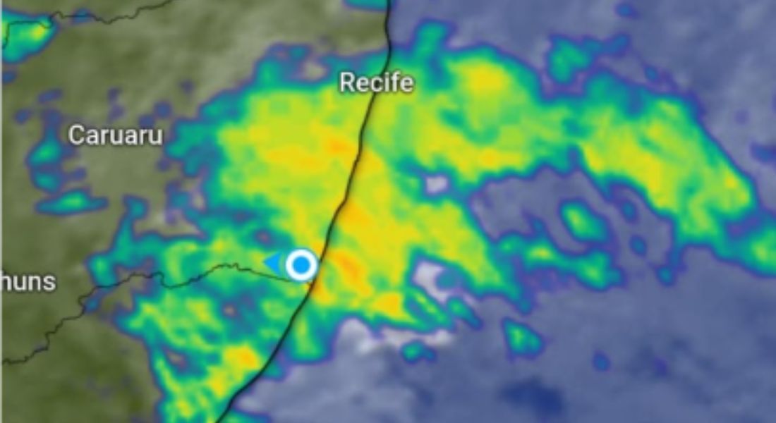 Imagem de satélite das chuvas em Pernambuco no fim da madrugada desta quarta