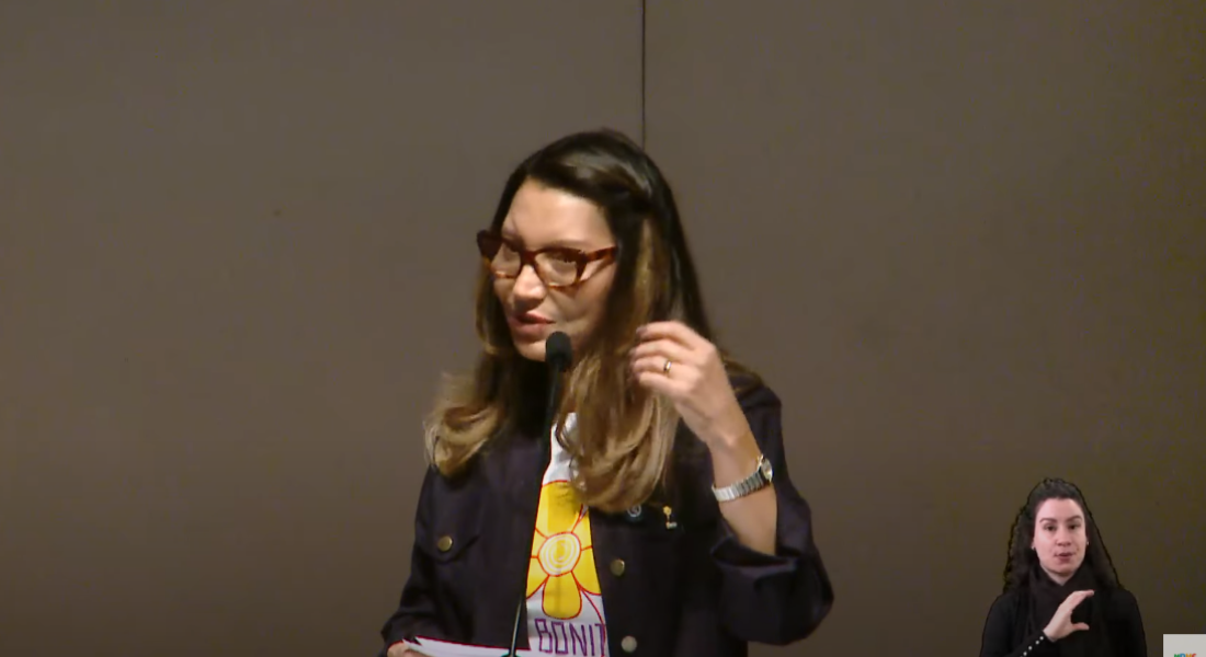 Janja falando no evento do Ministério dos Direitos Humanos