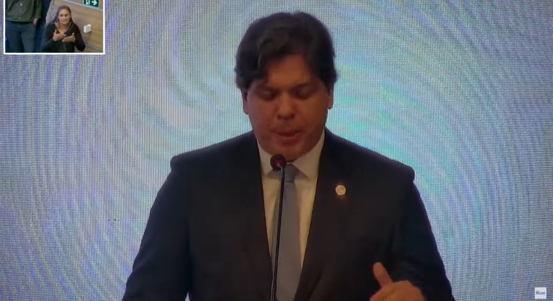 Pernambucano Frederico Siqueira Filho discursa na solenidade de transmissão de cargo no Ministério das Comunicações