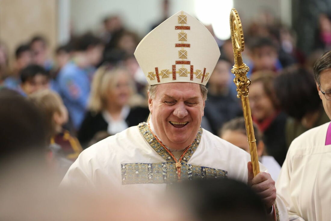 O cardeal Joseph William Tobin, de 73 anos