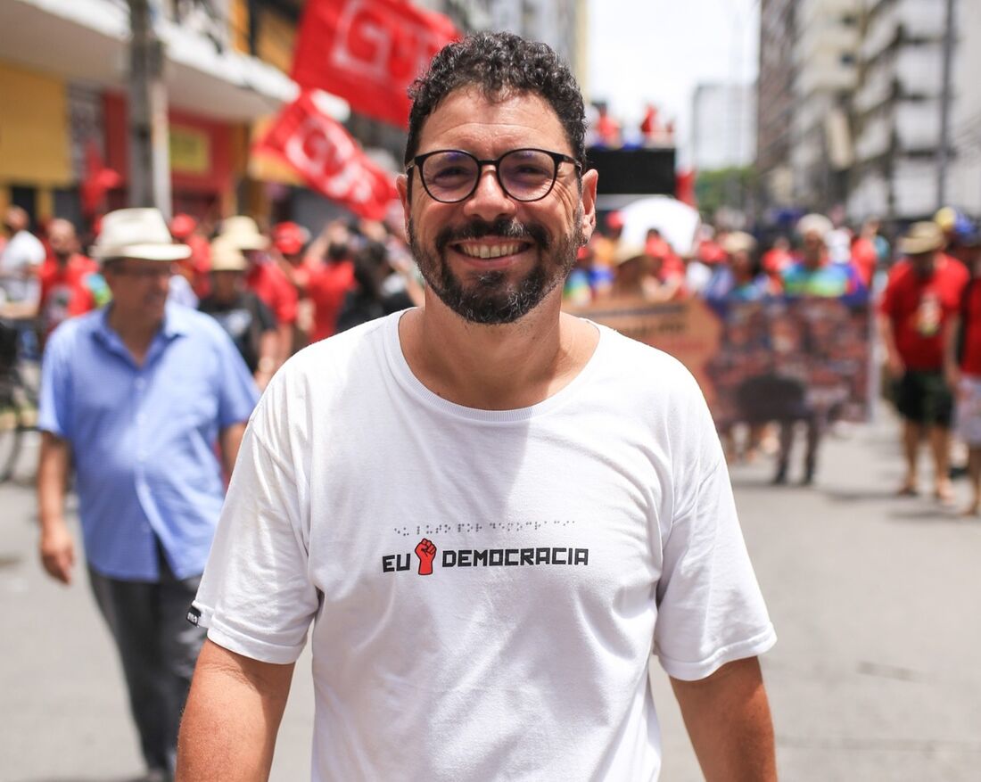 Ivan Moraes, pré-candidato ao Governo de Pernambuco pelo PSOL.