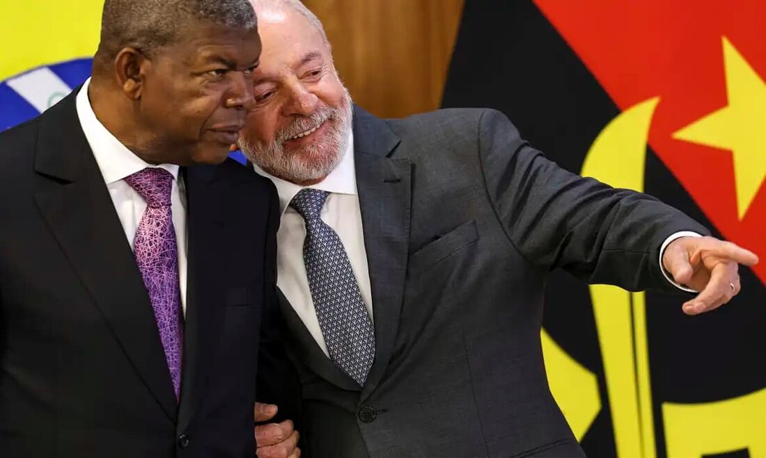 O presidente Luiz Inácio Lula da Silva e o presidente da Angola, João Lourenço.