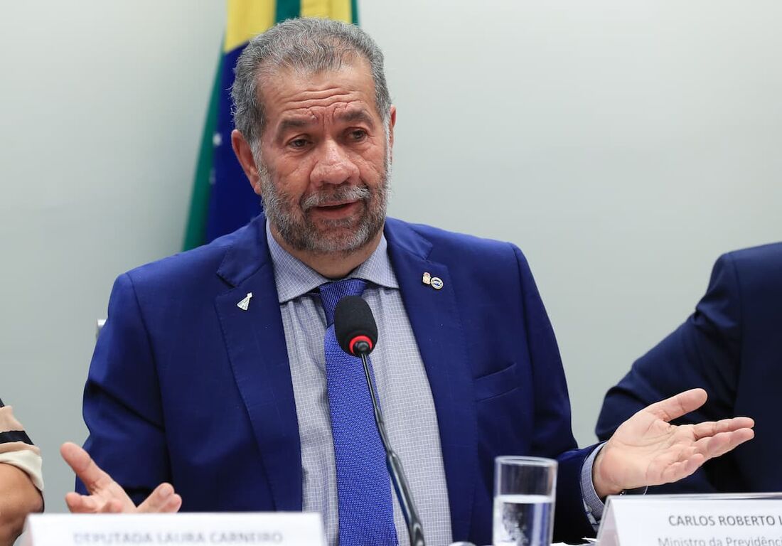 O ministro da Previdência Social, Carlos Lupi.