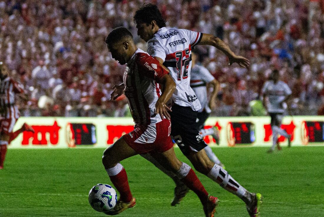Náutico 1x2 São Paulo, nos Aflitos