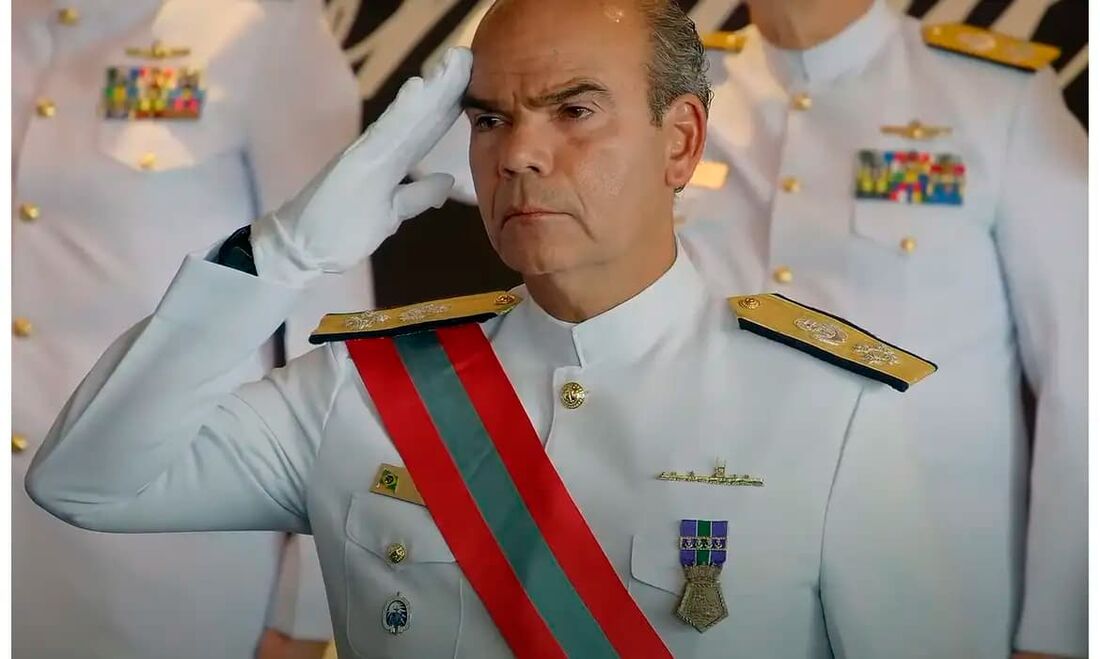 O comandante da Marinha, Marcos Sampaio Olsen.