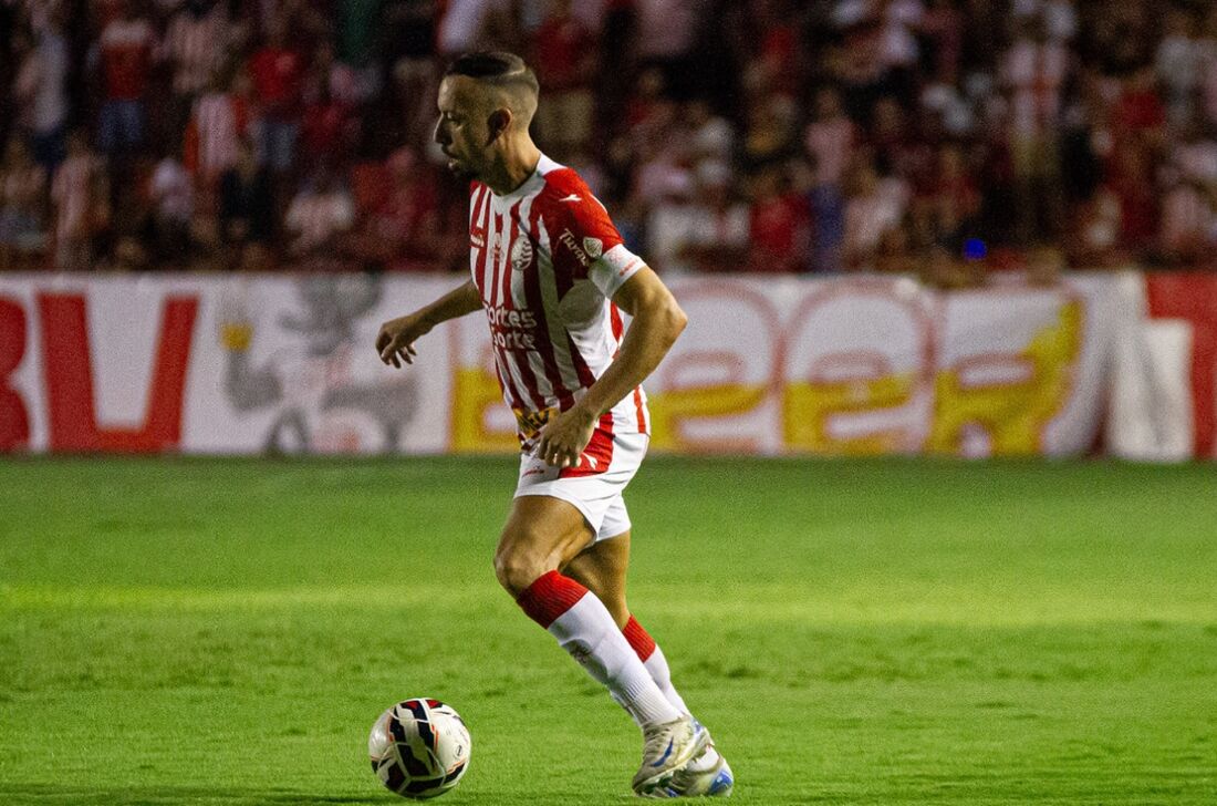 Paulo Sérgio, atacante do Náutico