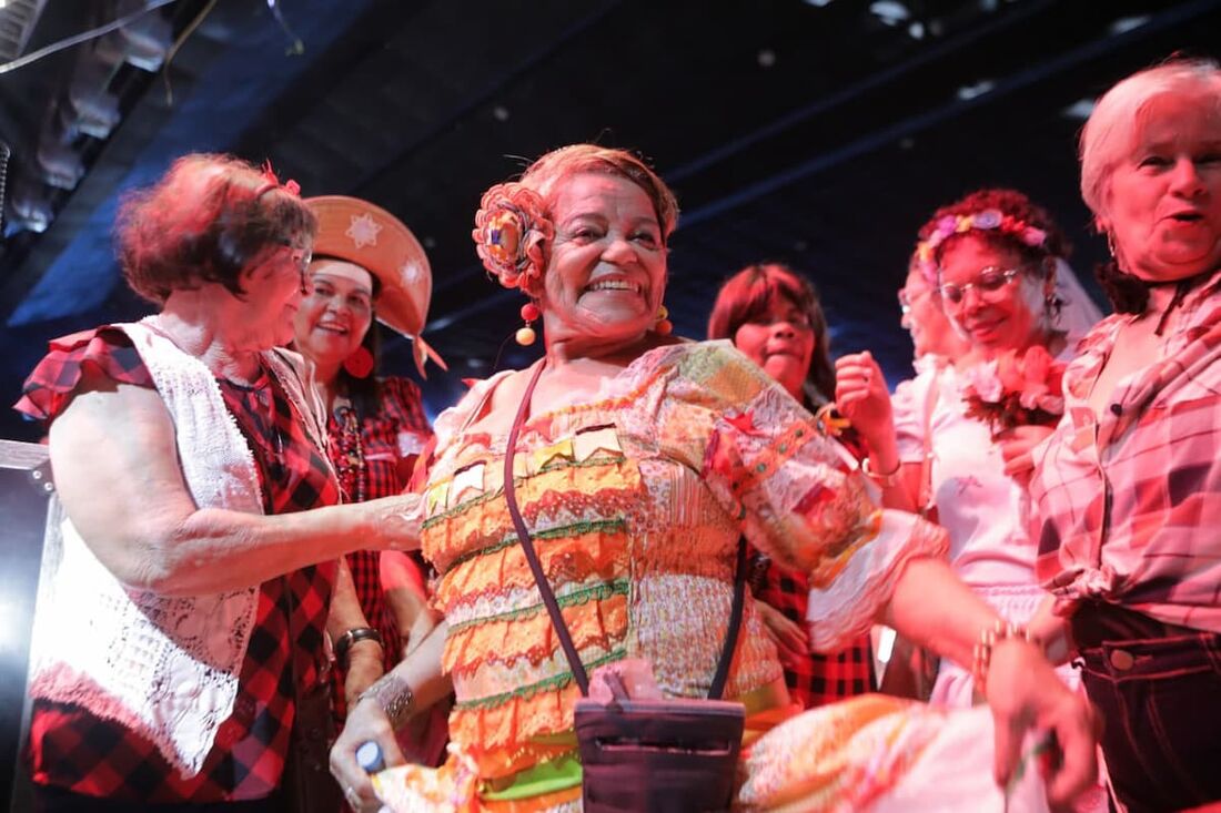 Os candidatos(as) deverão ter idade igual ou superior a 60 anos