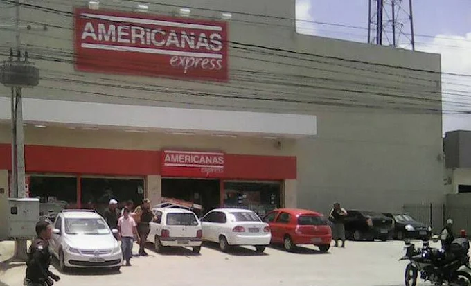 Unidade da loja Americanas é furtada no bairro da Encruzilhada