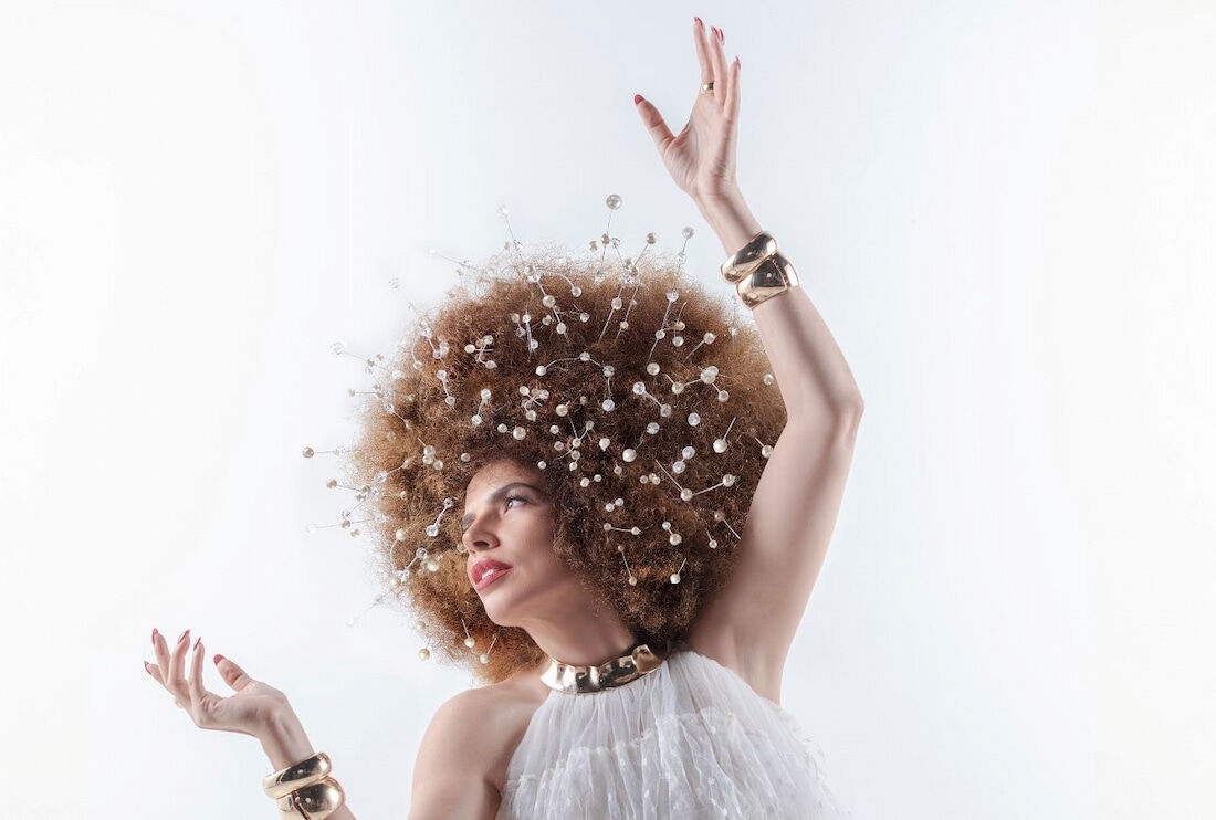 Vanessa da Mata apresenta, no Recife, o show de sua turnê nacional