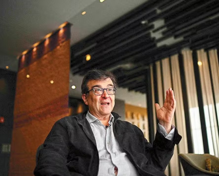 Javier Cercas: "Francisco é revolucionário se por revolução entendemos o retorno ao cristianismo primitivo"