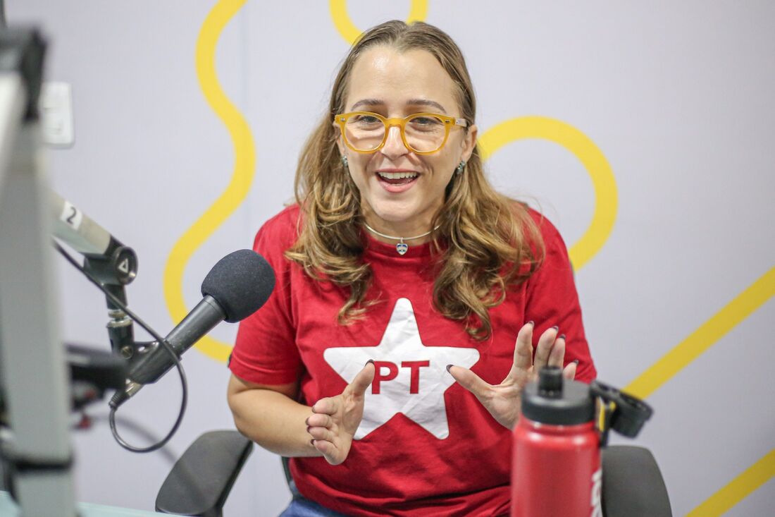 Entrevista com a Vereadora Kari Santos (PT).