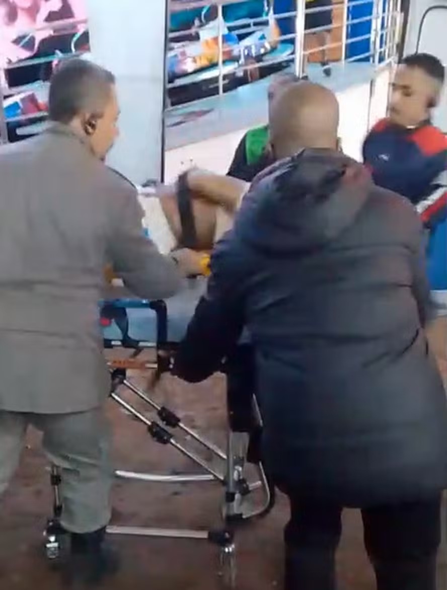 Jovem resgatado após acidente no brinquedo em Petrópolis