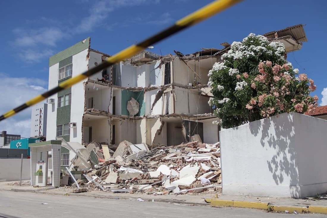Desabamento do edifício Kátia Melo, em Jaboatão dos Guararapes