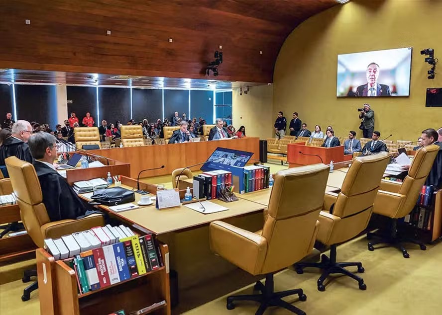 Sessão do STF: julgamento será o primeiro de autoridades acusadas de envolvimento nos atos golpistas